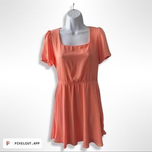 🍑 mini dress with back cut out